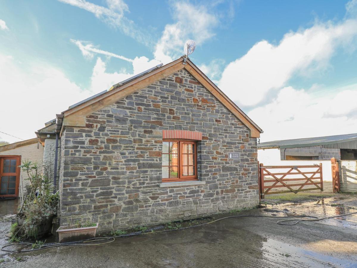 Yr Hen Llaethdy Villa Troedyraur Exterior photo