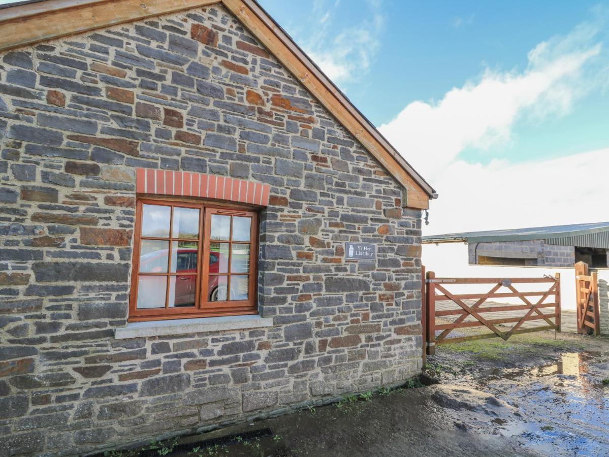 Yr Hen Llaethdy Villa Troedyraur Exterior photo